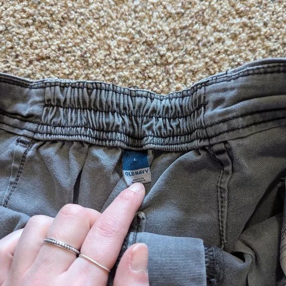 Old Navy Cuffed Utility Pants - Picture 5 of 5